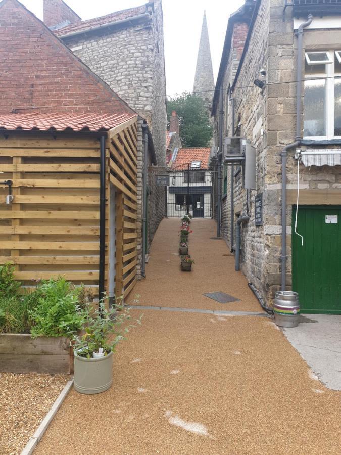 The Black Swan Inn Pickering Esterno foto
